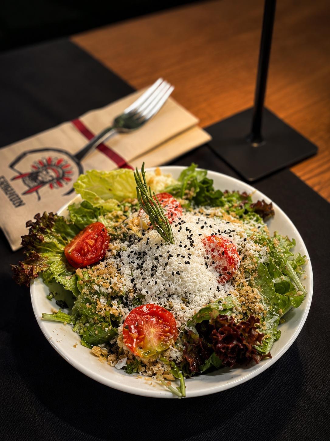 Akdeniz Salatası